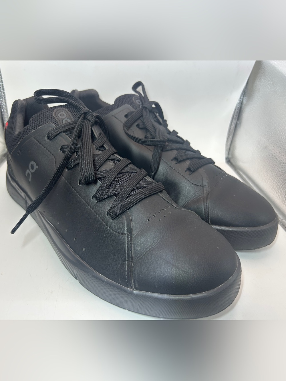 On Cloud Shoes Sneakers Mens The Roger Advantage Size 13 Triple Black Athletic - Picture 4 of 16